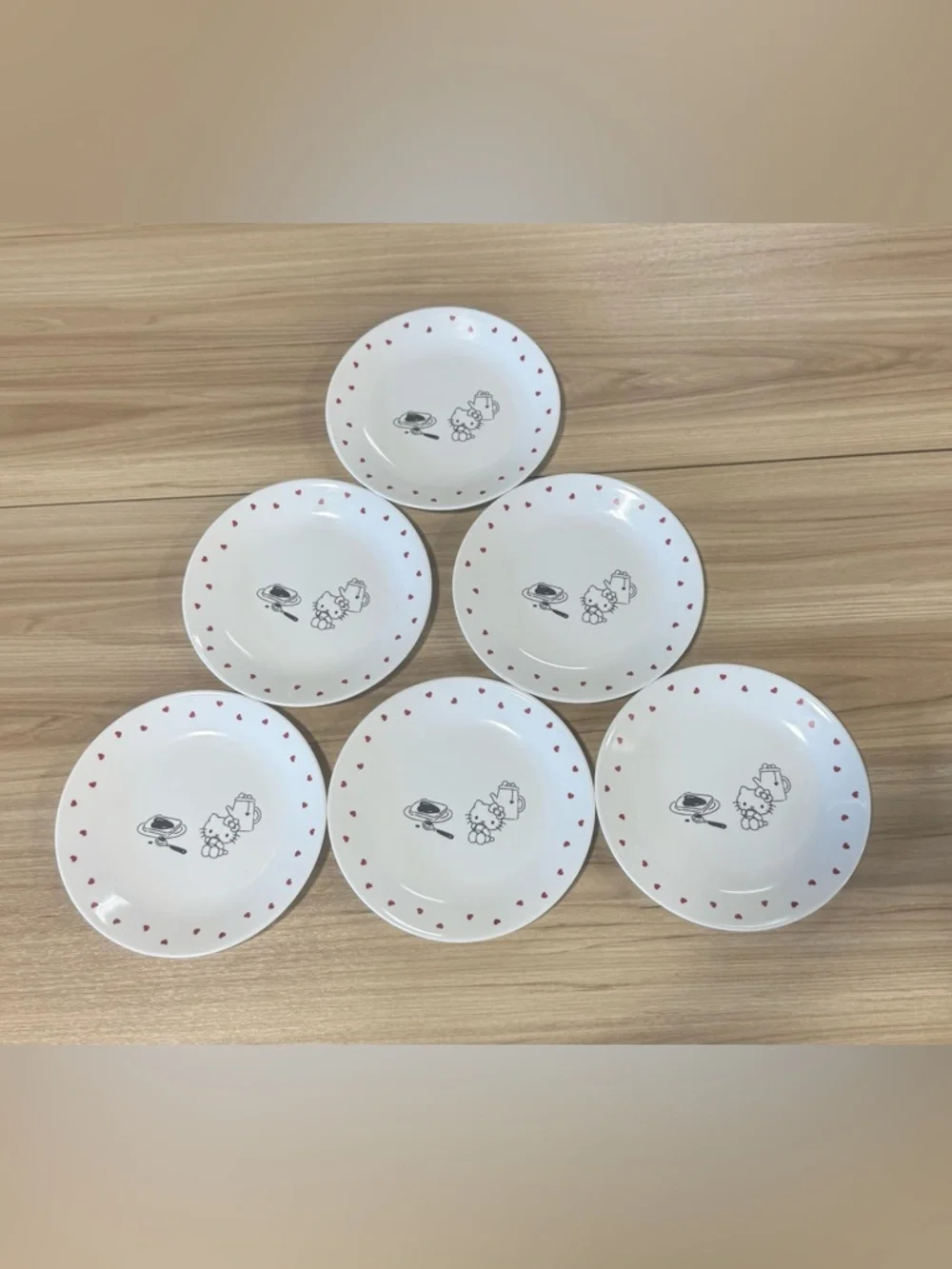 Hello Kitty White Ceramic Dessert Plates with Red Heart Border - Set of 6 8.5”w
